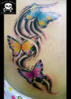 3 borboletas com fundo tattoo
