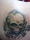 skull and cross bones tattoo